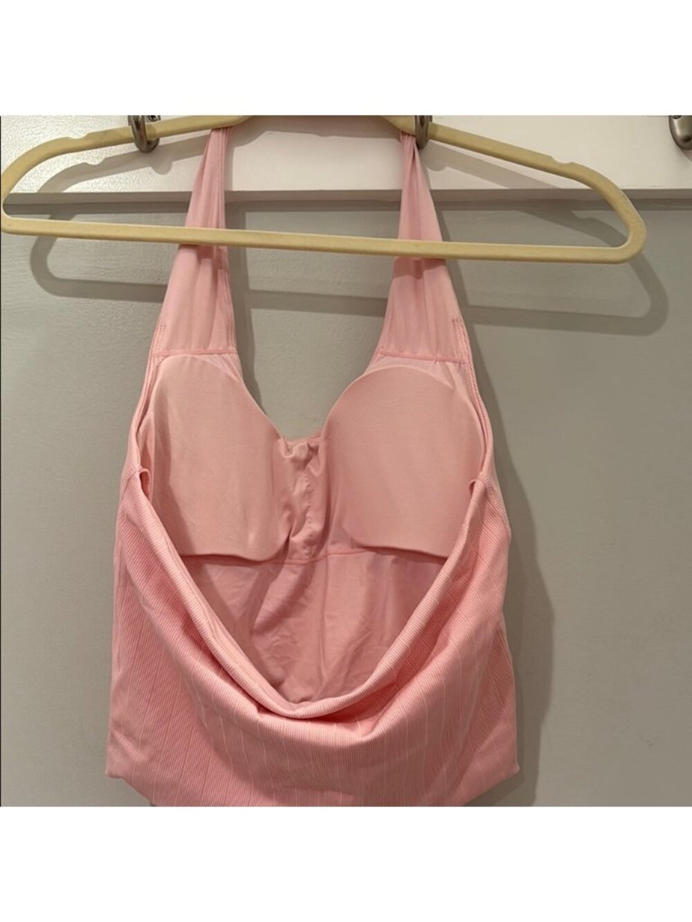 Pink Backless Crop Tank Top - Picture 2 of 2